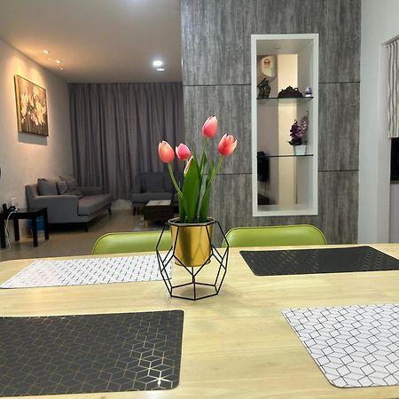 Roxy Apartment קוצ'ינג מראה חיצוני תמונה